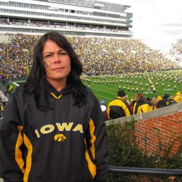 Meet your Posher - Picture 2 of 2